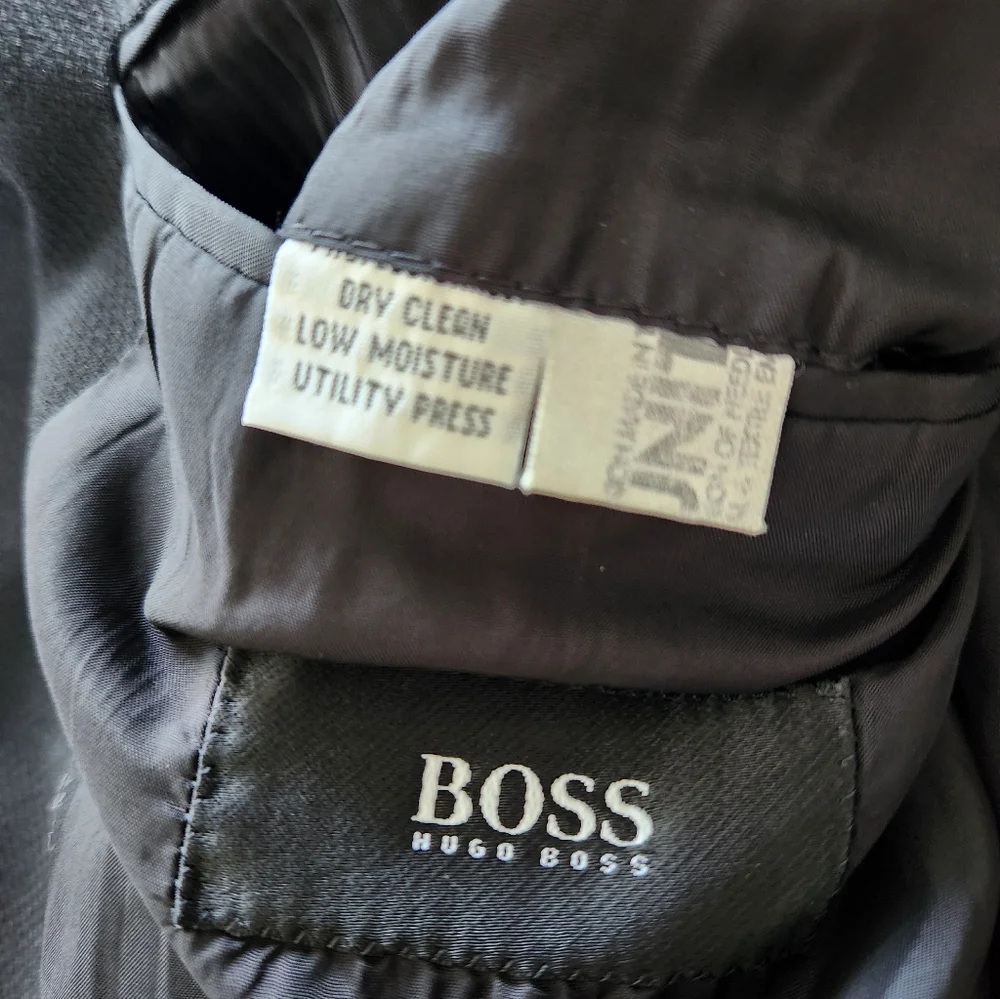 Hugo Boss‎ Black Blazer Sports Coat Jacket 40R Virgin Wool Preppy USA Made Vtg